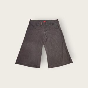 Vintage Y2k early 2000s Mossimo grey low rise wide leg capri length pants